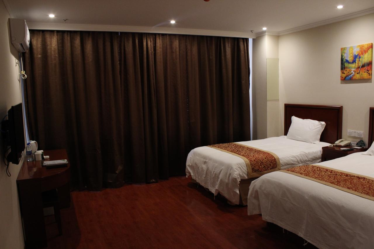 Greentree Inn Shanghai Expo Site South Yanggao Road Subway Station Express Hotel Екстер'єр фото